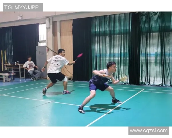 羽毛球盛宴:深入武汉羽毛球队的团队协作与默契之道 羽毛球盛宴:深入武汉羽毛球队的团队协作与默契之道