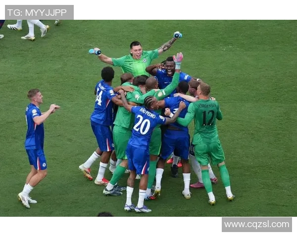 英国退役足球明星的辉煌历程与对足球界的深远影响解析 英国退役足球明星的辉煌历程与对足球界的深远影响解析