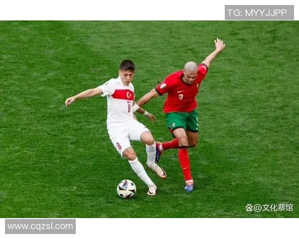 各大足球明星回头再战绿茵场展现不老传奇风采与激情