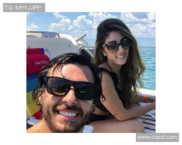 国内足球明星的妻子们生活揭秘她们背后的故事与风采 国内足球明星的妻子们生活揭秘她们背后的故事与风采